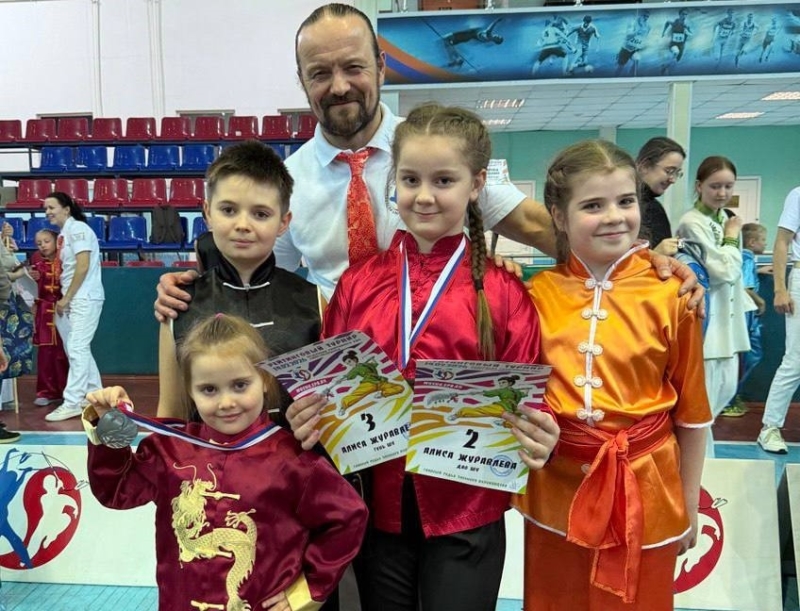 ПОЗДРАВЛЯЕМ НАШИХ ЮНЫХ СПОРТСМЕНОВ!